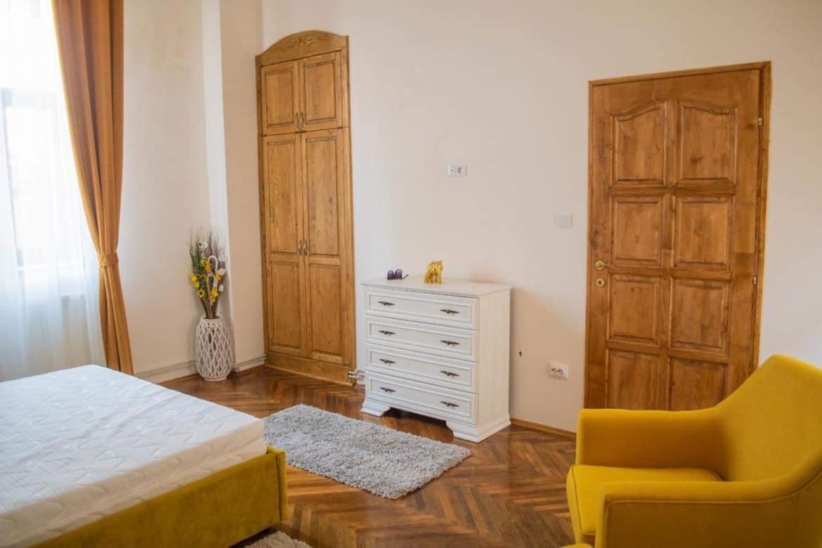 Apartament Luxor Apartment Turda Bagian luar foto